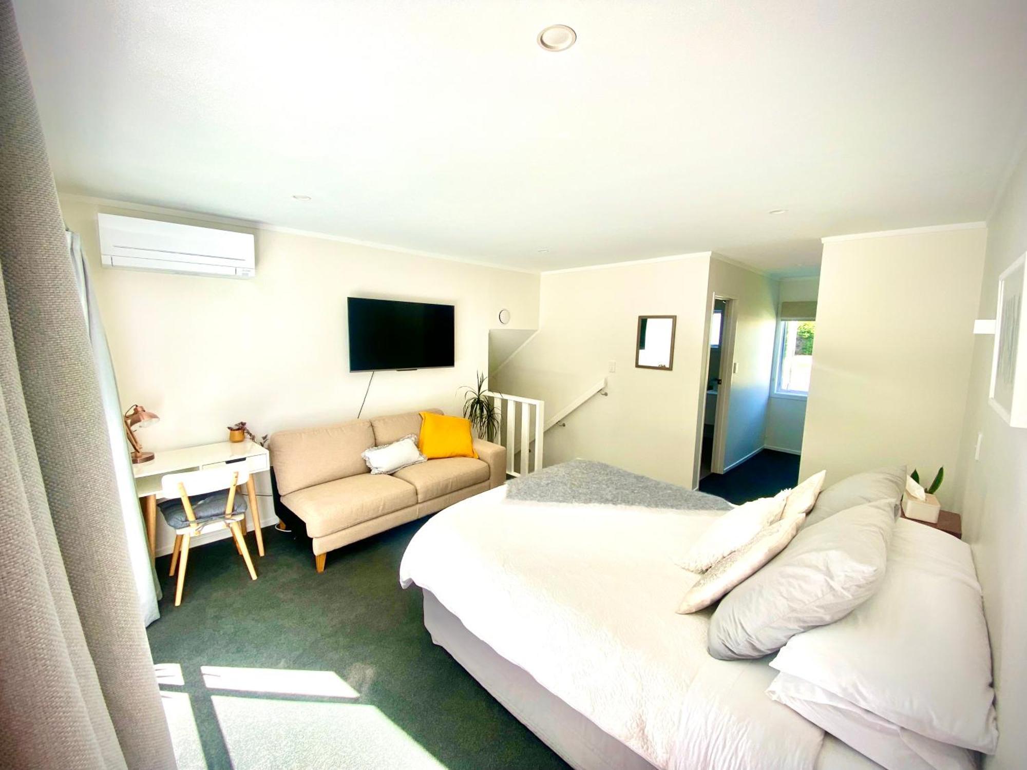 2 Mile Bay Guesthouse 陶波 外观 照片