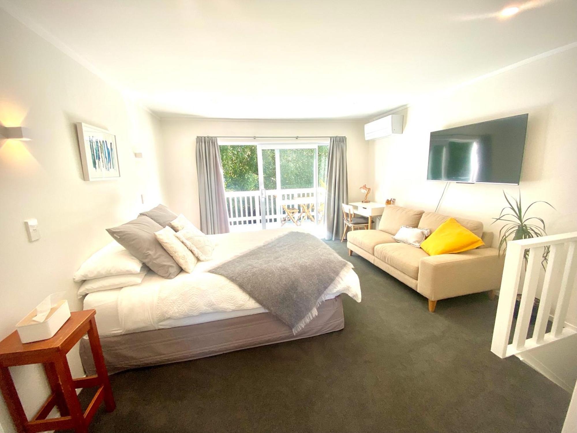 2 Mile Bay Guesthouse 陶波 外观 照片